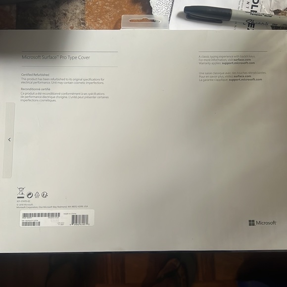 Microsoft Surface Pro Keyboard - Picture 2 of 2